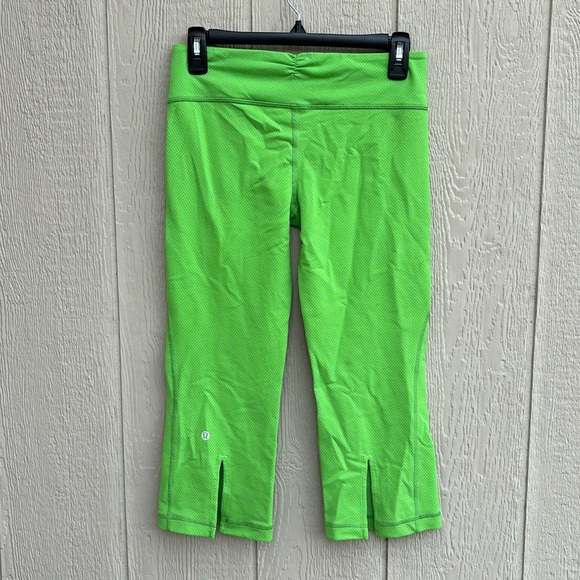 RARE Lululemon Gather & Crow Crop leggings pants Frond green slit calves size 6 - Picture 3 of 7